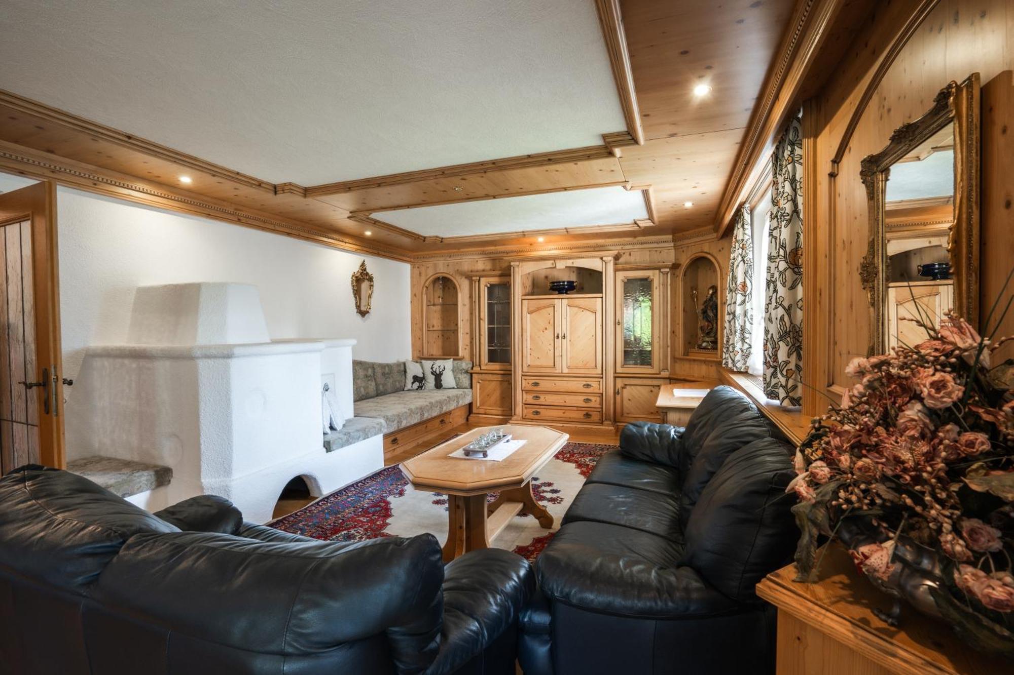 Ferienhaus Erika Seefeld in Tirol Luaran gambar