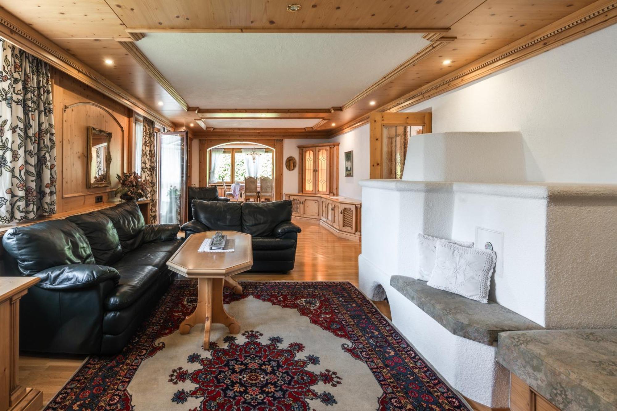 Ferienhaus Erika Seefeld in Tirol Luaran gambar
