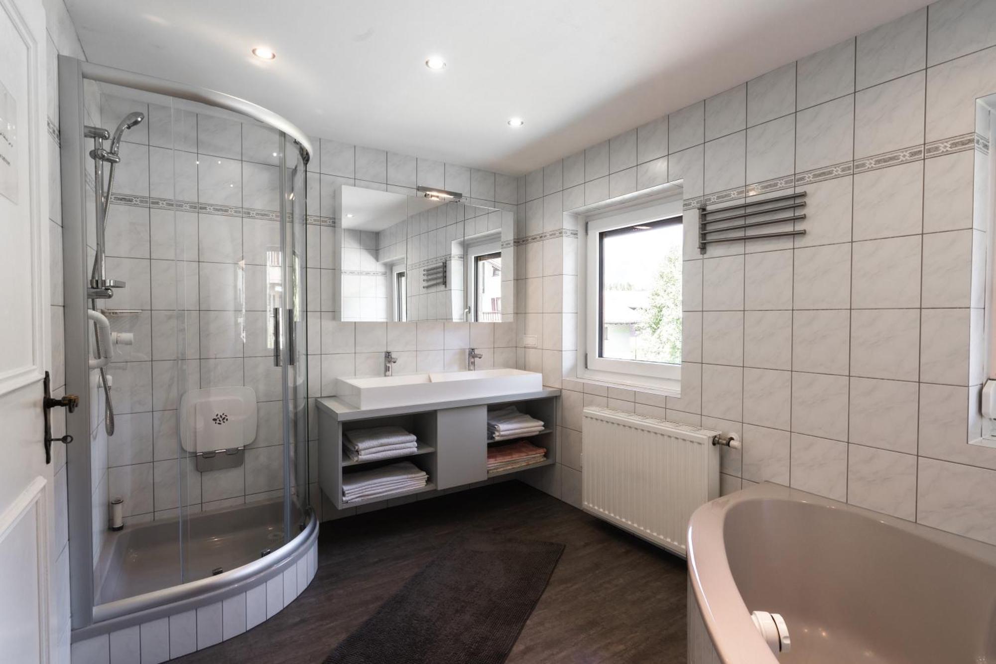Ferienhaus Erika Seefeld in Tirol Luaran gambar